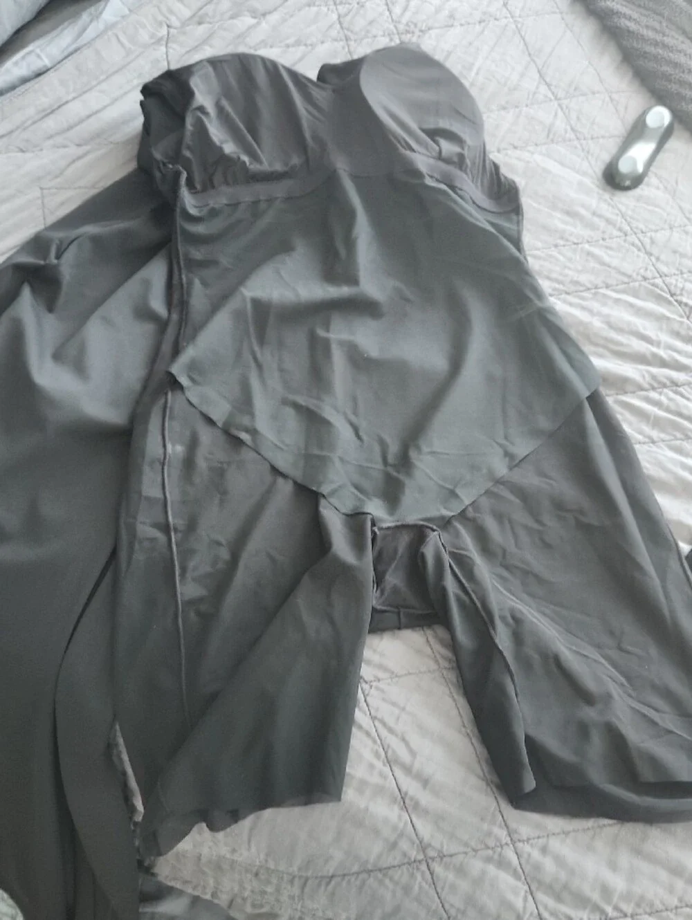 Classic Black V-Neck Jumpsuit - Picture 4 of 4